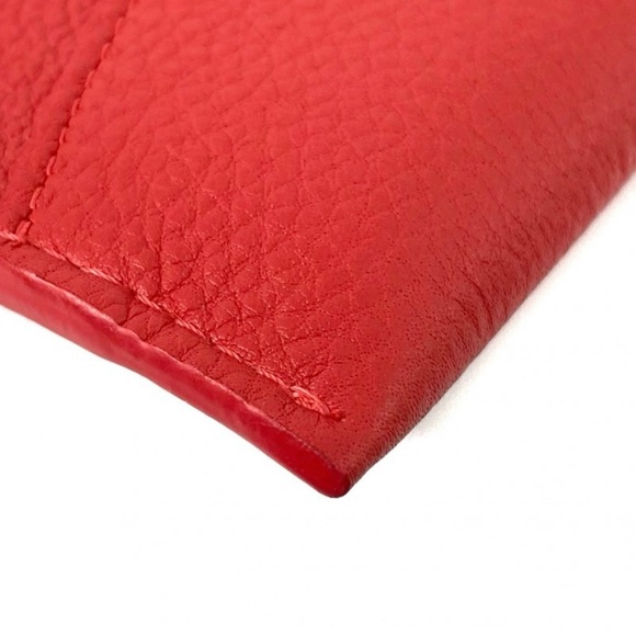 Louis Vuitton Veau Cachemire in Vibrant Red Calfskin - Picture 9 of 13